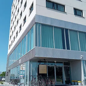 Arche Airport Отель