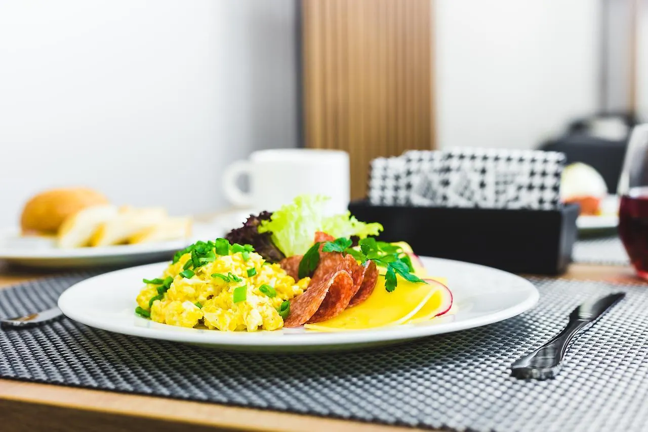 Waw Hotel Airport Okecie Warschau Polen